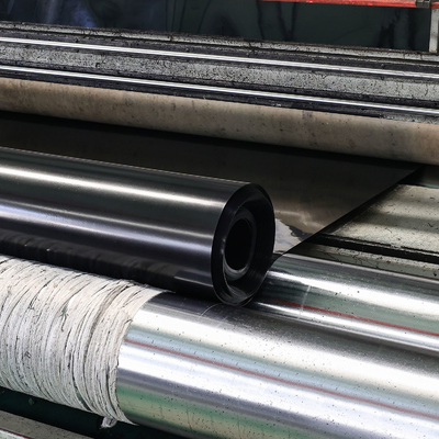Glatte Hdpe-Linerlänge von 1 mm bei Bruch ≥ 700% Kohlenstoffschwarzgehalt 2,0-3,0% zur Abfallentsorgung