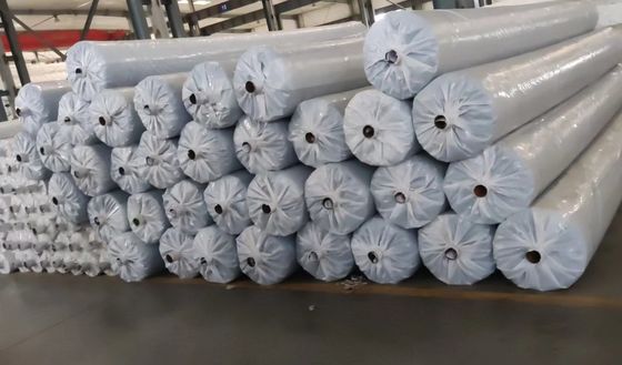 Polyester-Polypropylen Geotextil gewebte Zugfestigkeit 50KNm 1200KNm für die Verstärkung von Boden und Erosionsbekämpfung