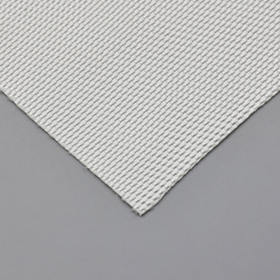 5.2m Breite Gewebe aus Geotextil mit einer Festigkeit von 10% Verlängerung und Schwerlast ≥ 12KN Durchstoßfestigkeit CBR