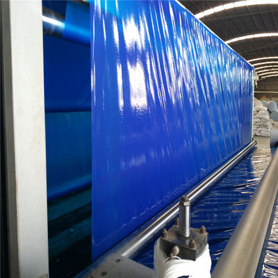 Glatte Oberfläche, weiße Garnelenteichanlagen, fokussiert auf nachhaltige Garnelenzuchtpraktiken und Umweltschutz