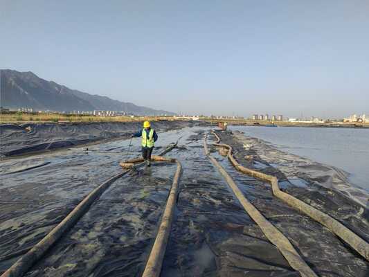 Geotextile Offene Größe 0,4 mm Geotextile Entwässerungsschläuche mit ausgezeichneter chemischer Beständigkeit