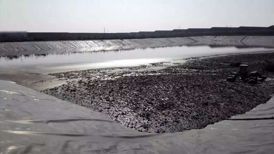 Korrosionsbeständige Zwischenlagen-hochfeste Stärke PVCs Geomembrane 0.8mm bis 2mm